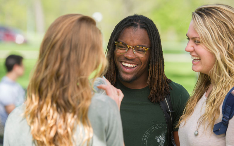HU students having a good conversation. 